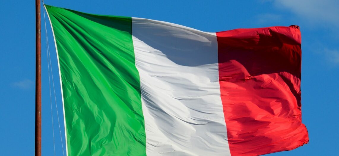 Pourquoi le drapeau italien est vert, blanc et rouge ?